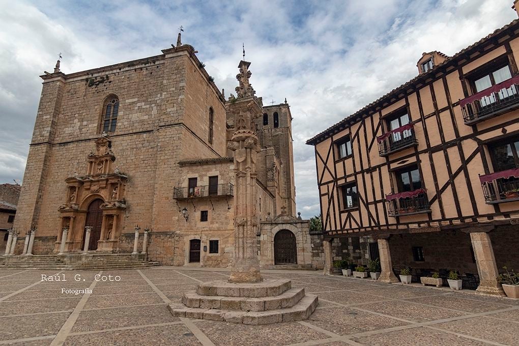 Plaza Mayor, Peñaranda de Duero, Burgos, Castile and León, Spain