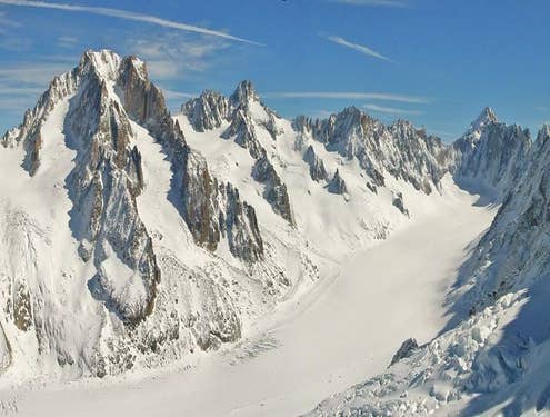 800px-Aiguille_d-Argentière_and_Glacier_d-Argentière.jpg