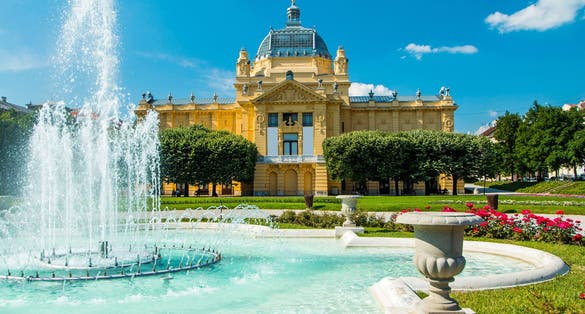 Photo of art pavilion and fountain in Zagreb.
