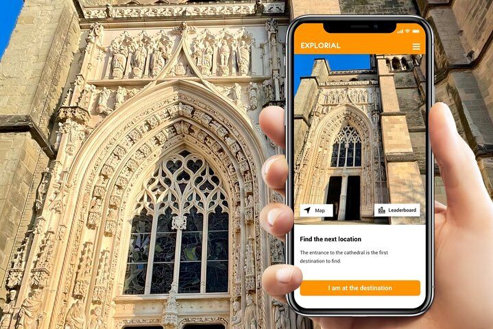 Lausanne (City Center) Scavenger Hunt and Sights Self-Guided Tour