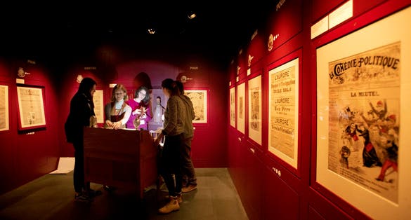 Visitors in the route linked to the Dreyfus Affair