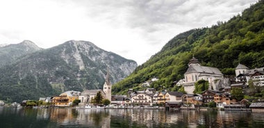From Vienna: Hallstatt and Salzburg Day Trip with Transfer