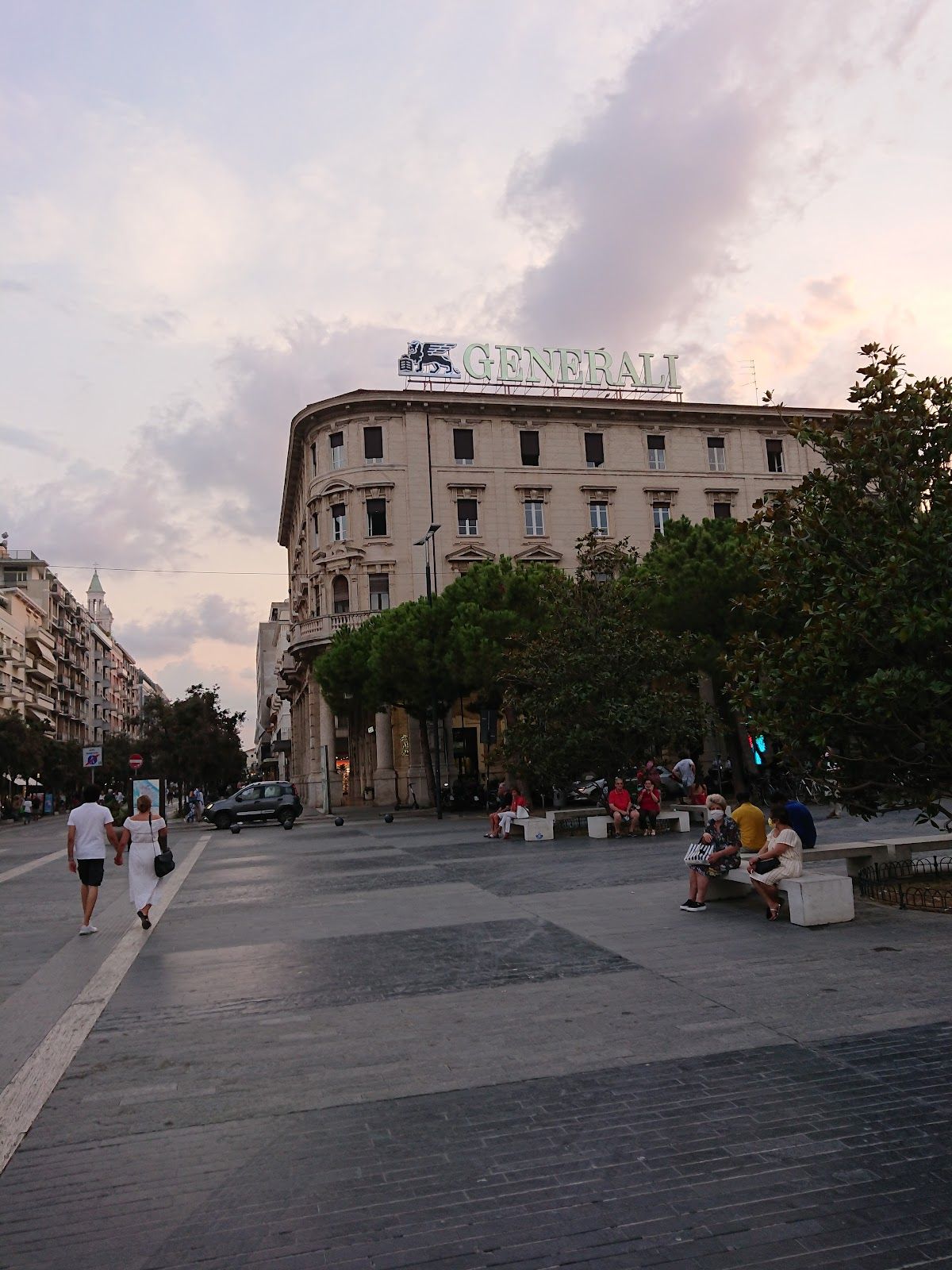 Piazza della Rinascita (Piazza Salotto), Pescara, Abruzzo, Italy