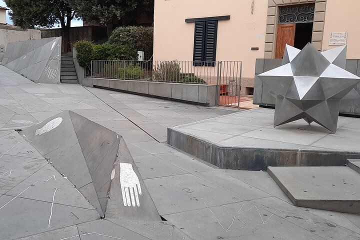 Discovering LeonardoDaVinci's Origins & Aperitif among Vineyards 