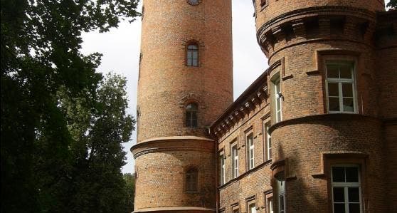 The Tower of Raudonė Castle.
