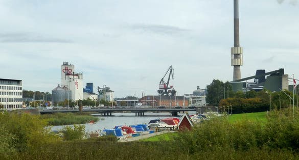 The industrialisation has imprinted itself on the city.