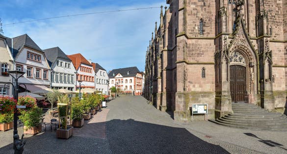 View of famous fruit market (Fruchtmarkt) in the city of Sankt Wendel, Saarland,Germany with Wendalinus Basilica, St. Wendel in Germany.
