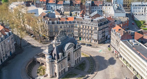photo of view of Porte de Paris, France.