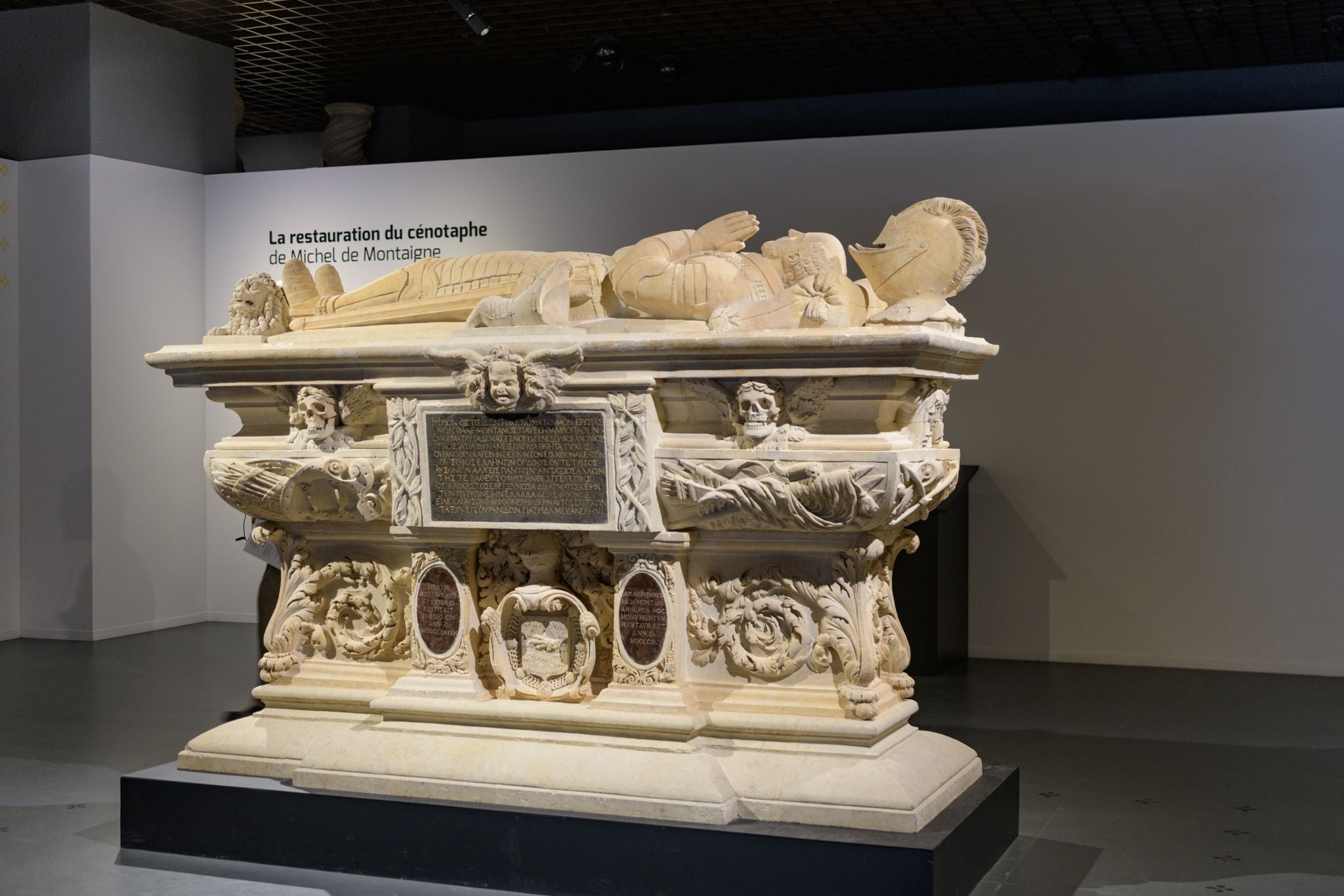 Cenotaph of Montaigne.