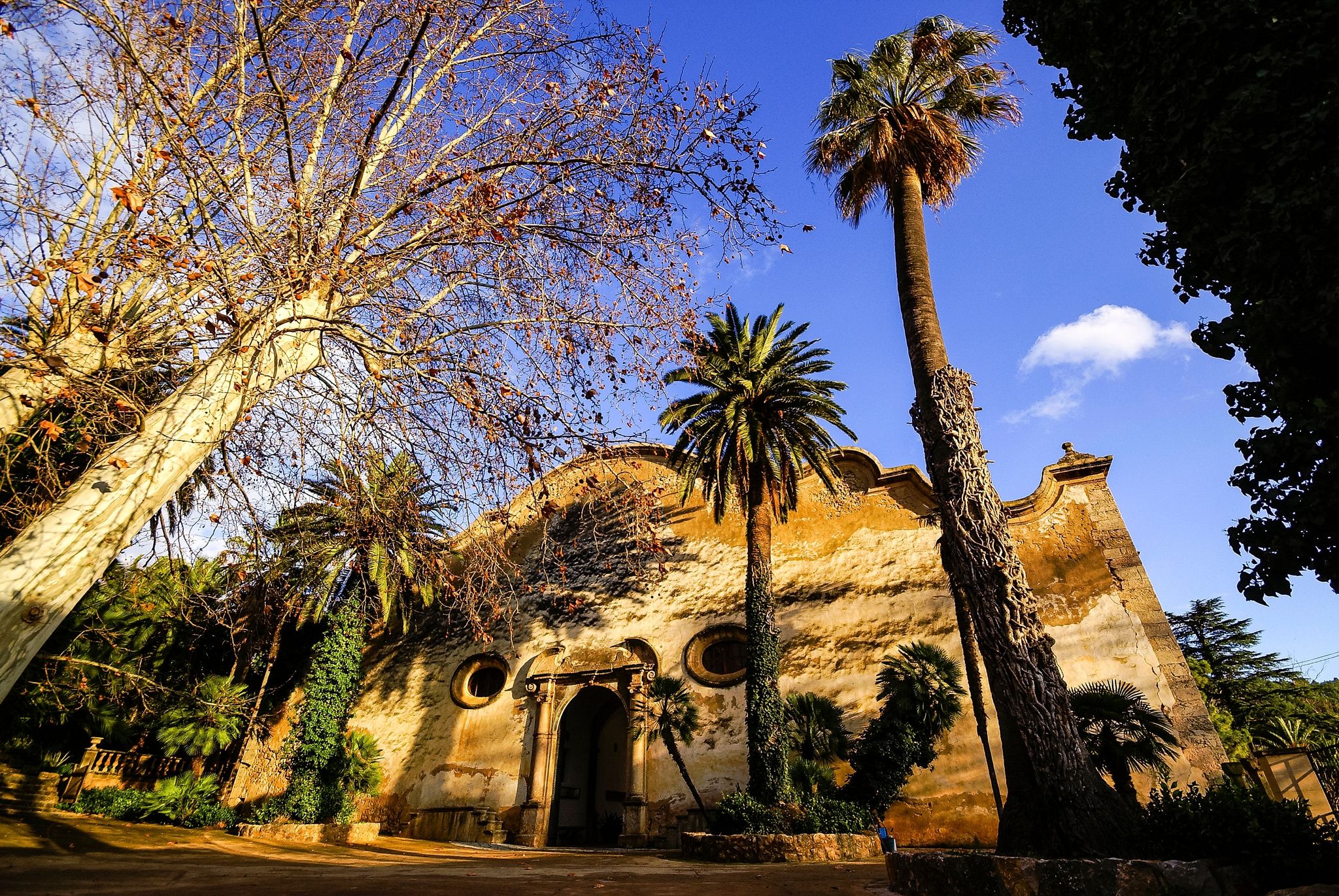 photo of old moorish estate of Jardins d'Alfàbia Gardens, Mallorca, Spain.