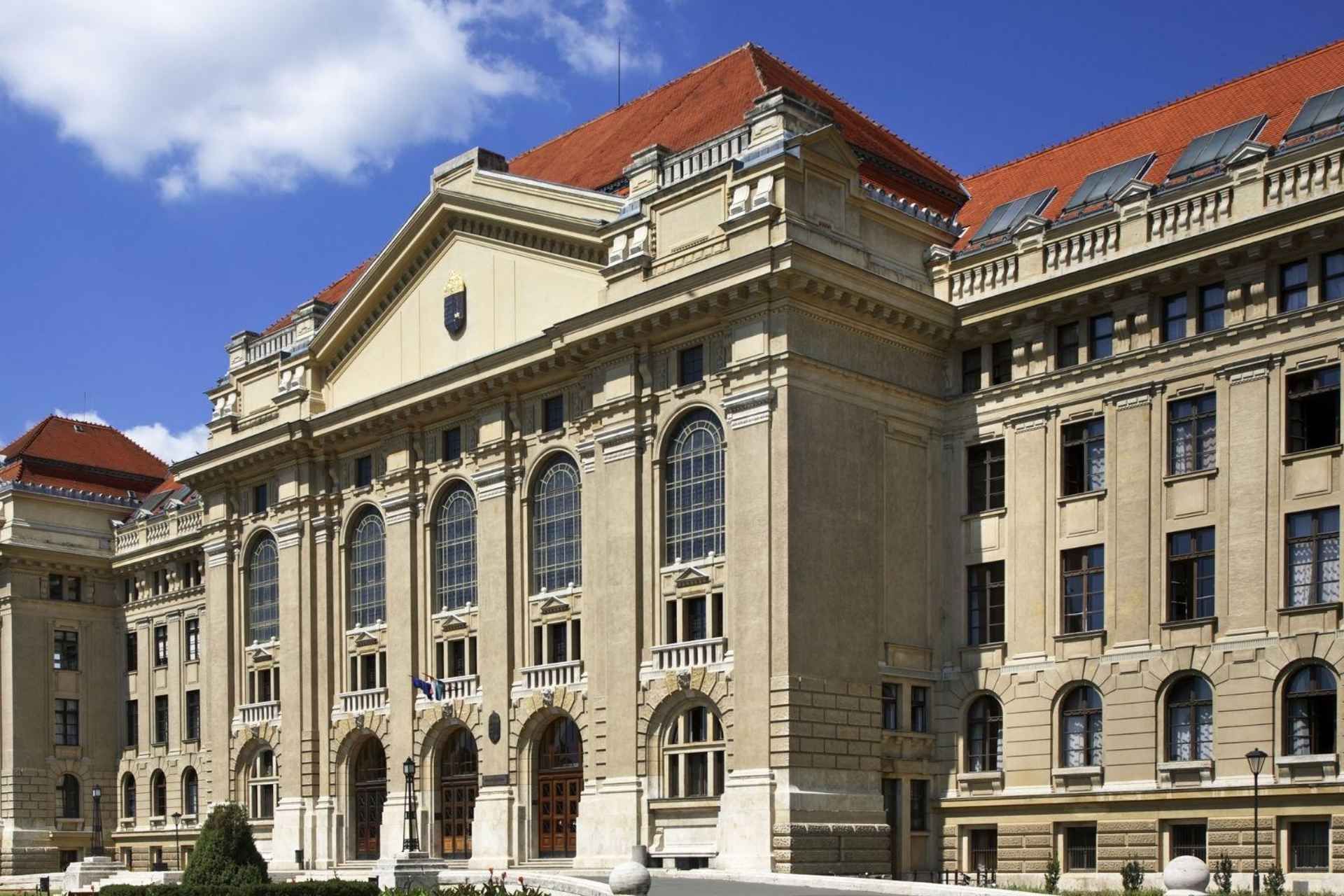 Best of Debrecen: Private Walking Tour with a Local