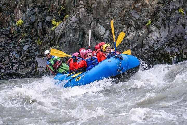 Top-Rated Family Rafting-Warm Drysuits, Volcanic Canyon, Epic Fun