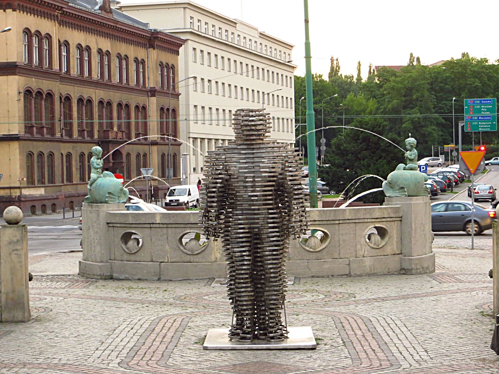 	Pomnik Golema, Poznań