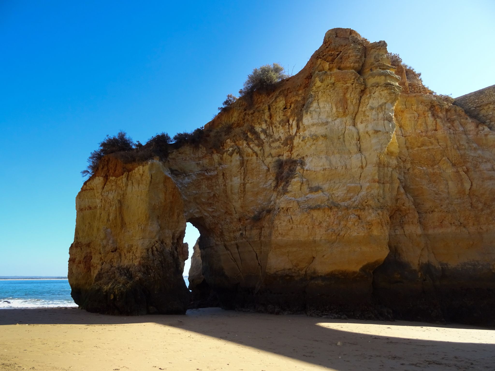 Praia do Pinhão, Lagos, Portugal.