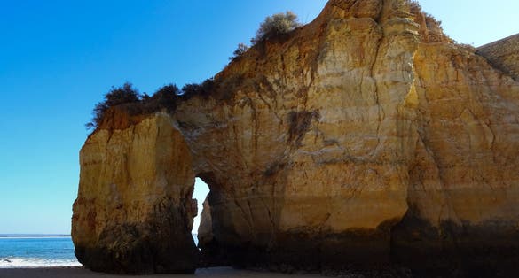 Praia do Pinhão, Lagos, Portugal.