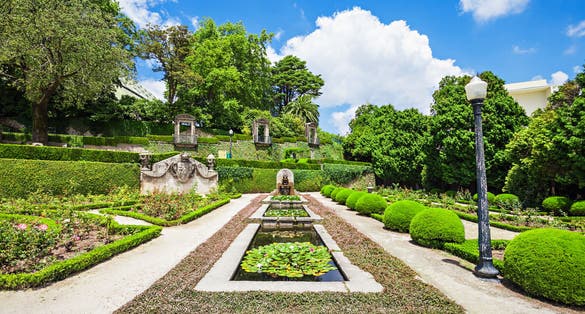 Photo of Jardins do Palacio de Cristal, Porto, Portugal.