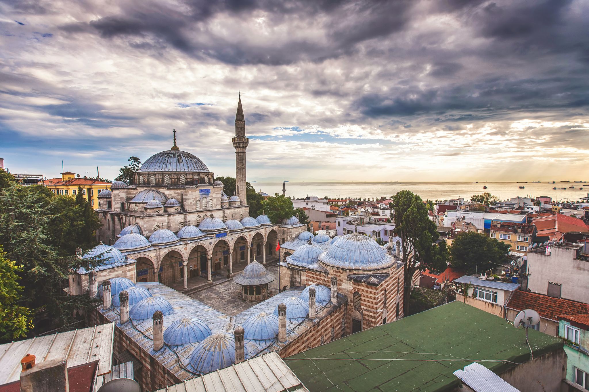 photo of aerial view an old Ottoman mosque named Sokollu Mehmet Pasha Mosque created by architect Mimar Sinan located at Sultanahmet dictrict of Istanbul, Turkey.