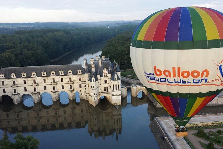 Hot-Air Balloon Ride over the Loire Valley, from Amboise or Chenonceau