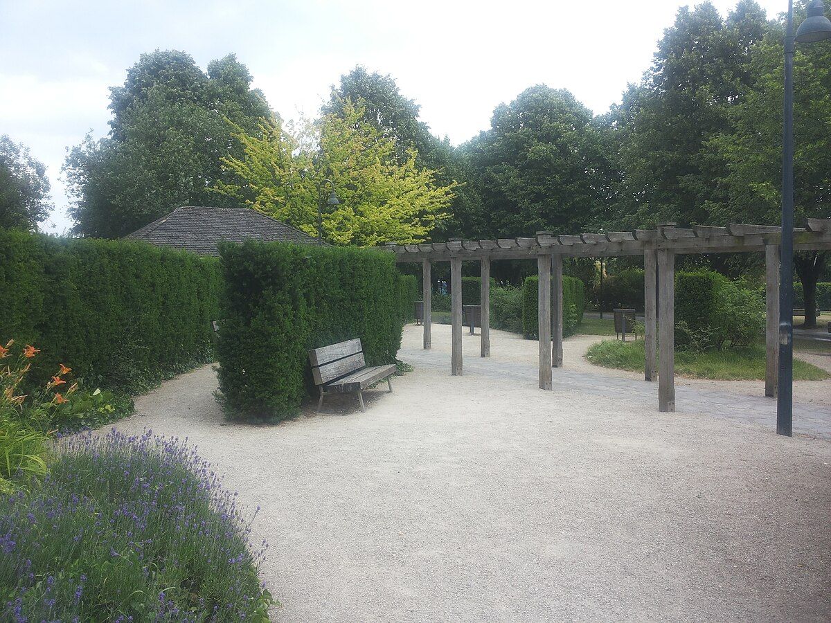 photo of VIEW OF Parc Georges Henri Woluwe-Saint-Lambert Belgium.