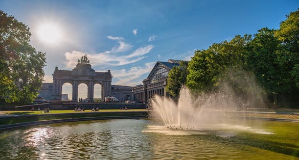  Brussels Belgium, city skyline at Arcade du Cinquantenaire of Brussels (Arc de Triomphe) and Square de la Bouteille.