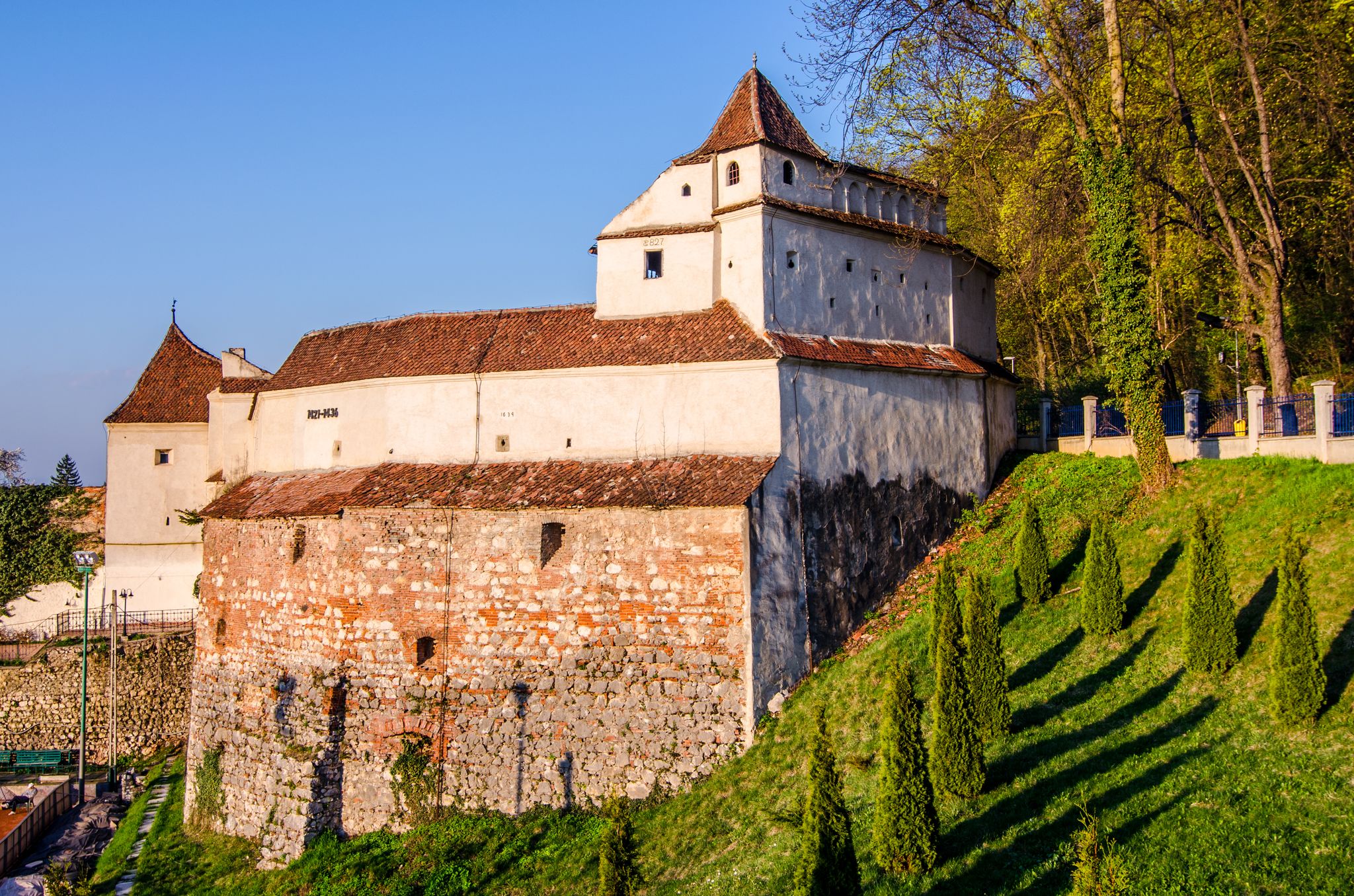 Weavers Bastion travel guide