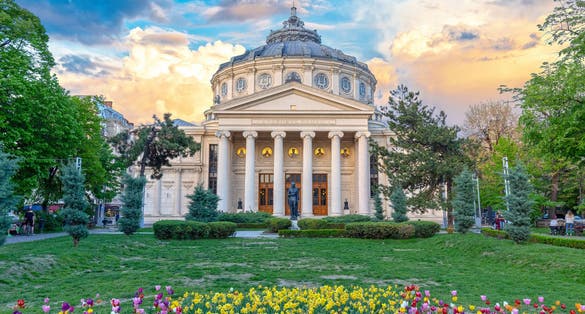  Romanian Atheneum, an important concert hall and a landmark in Bucharest, Romania. 
