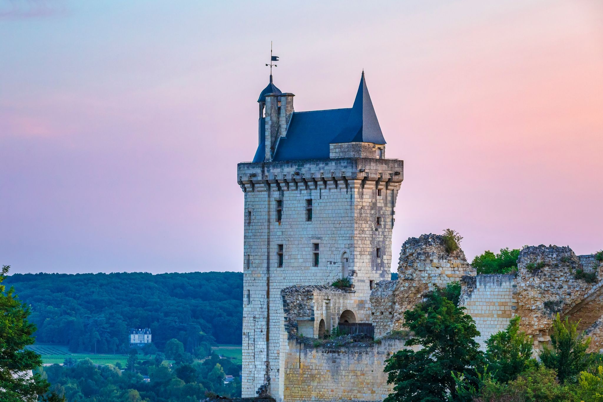 Chinon is located in the heart of the Val de Loire, France. Well known for its wines as well as its castle the Château de Chinon and historic town. Chinon played an important and strategic role during