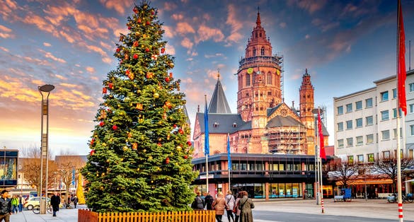 photo 0f view of Christmas Market in Mainz, Germany