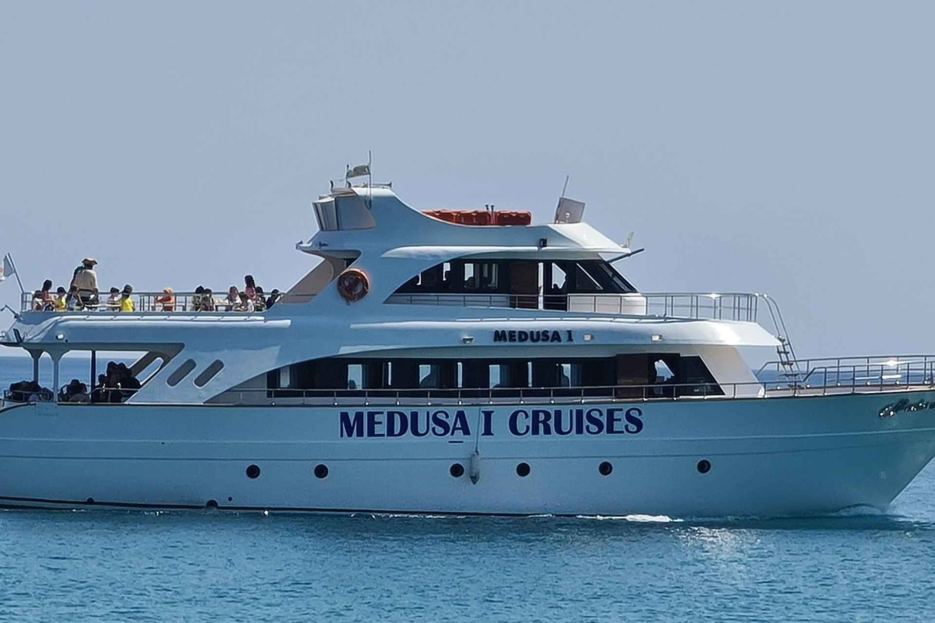 Protaras: Medusa Chill-Out Cruise to Blue Lagoon & Sea Caves