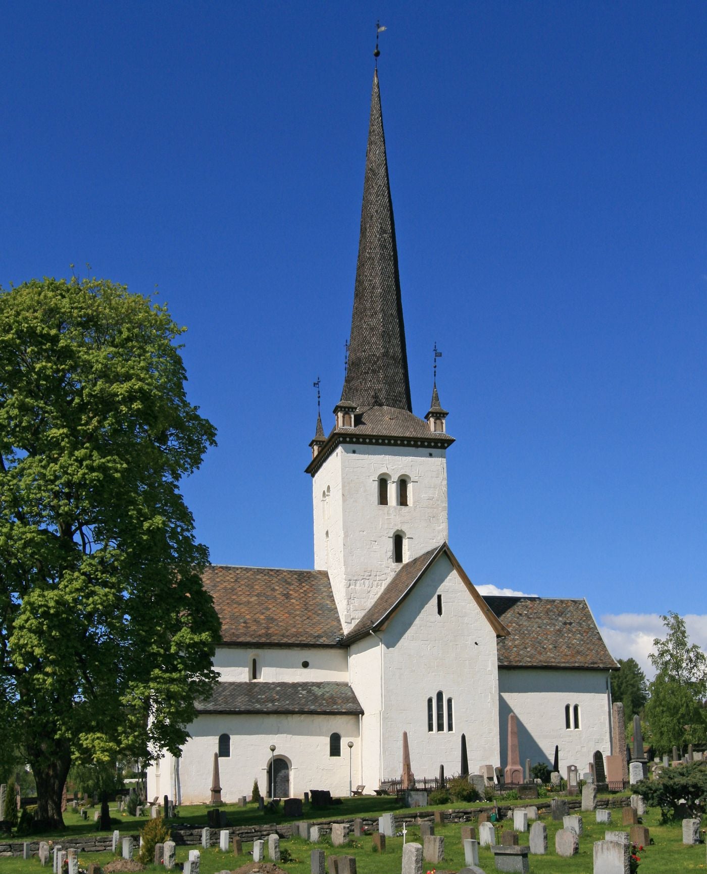 Ringsaker kirke