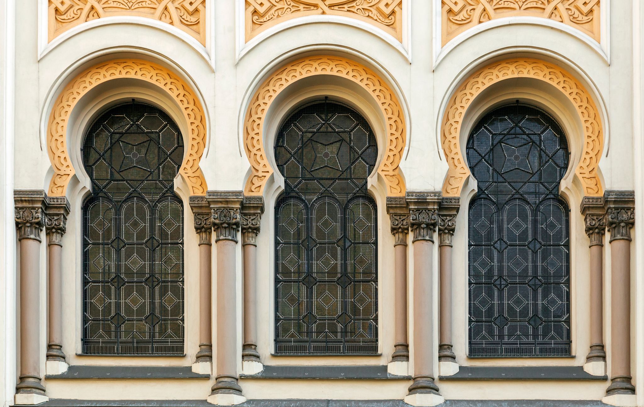 Photo of exterior view of Spanish Synagogue, Prague, Czech Republic.