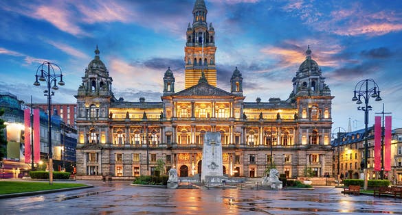 photo of view of Scotland - City Council Building night view in George in Glasgow, United Kingdom