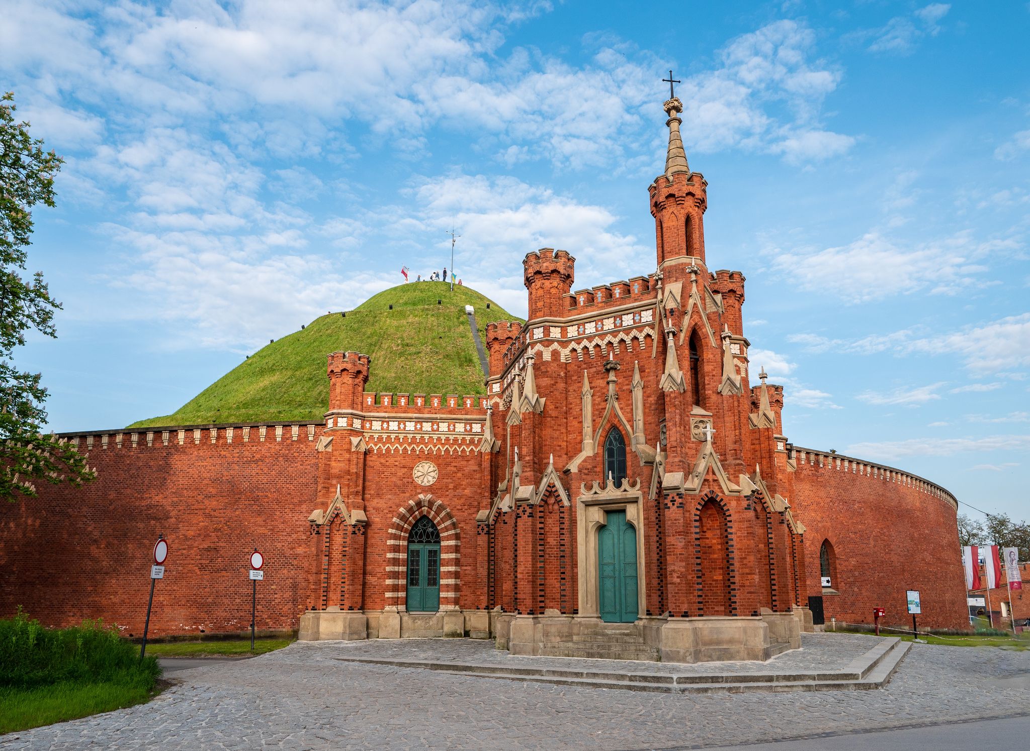 Kościuszko's mound is one of the four mounds in Krakow dedicated to Polish national heroes.