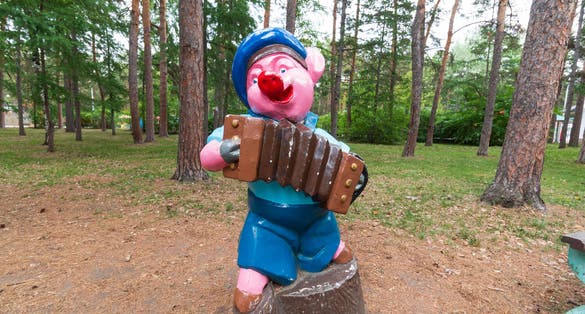 Photo of children's park gulliver in Chelyabinsk ,Valencia ,Spain .