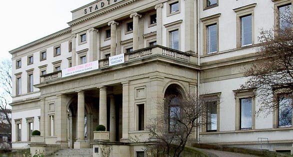 photo of Wilhelm Palais .