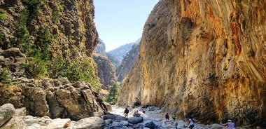 From Chania/Rethymno: Samariá Gorge Guided Hike with Pickup