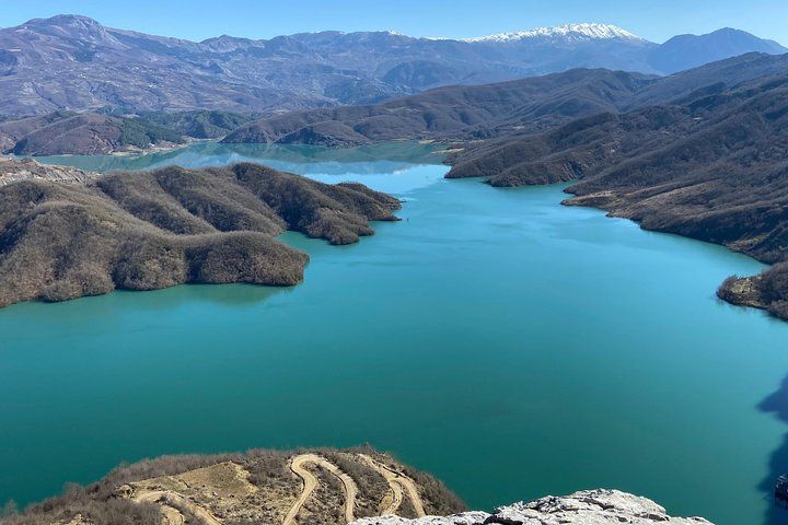 Escursione sul monte Gamti con vista sul lago Bovilla e canyon - Da Tirana