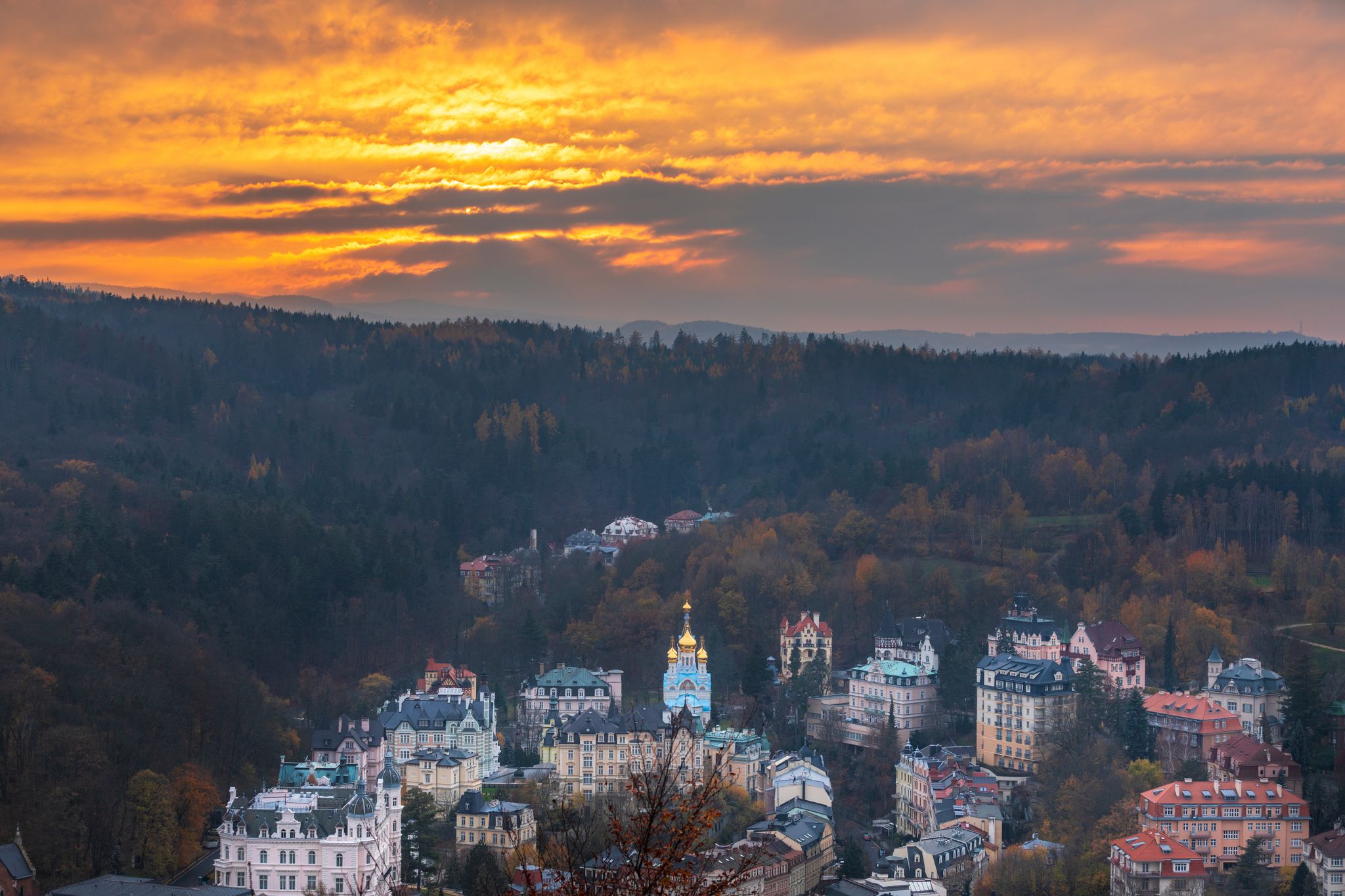 Three Crosses Lookout travel guide