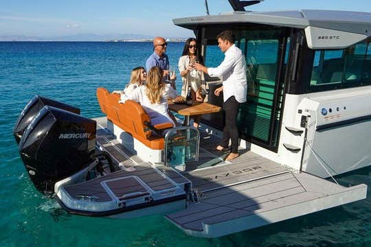 Excursion en bateau privé depuis Helsinki dans un Saxdor 320 GTC