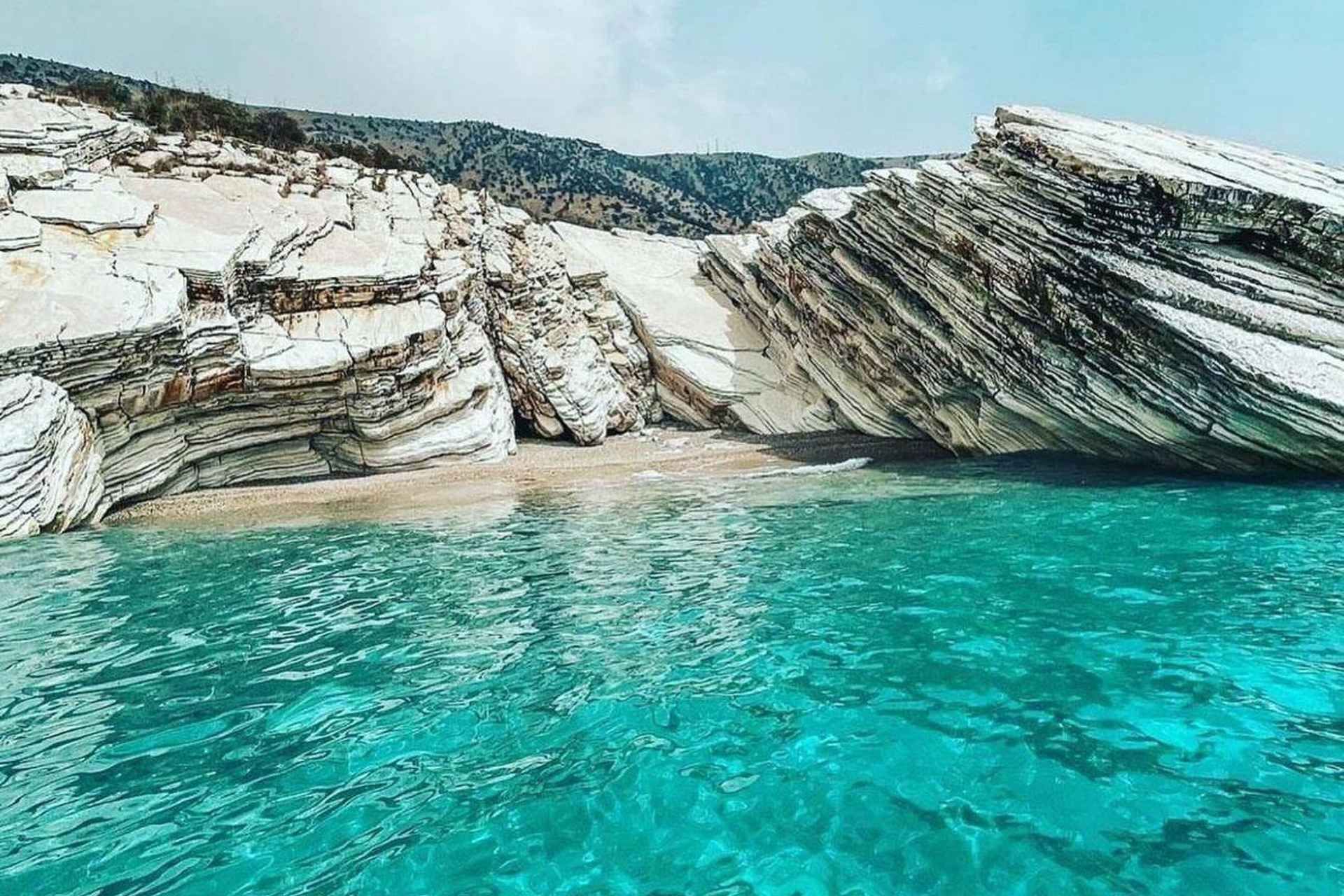 Group Tour 7 stops Saranda to Krorez Free Drink and Umbrella