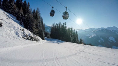 Skilift over ski slope in Gerlos