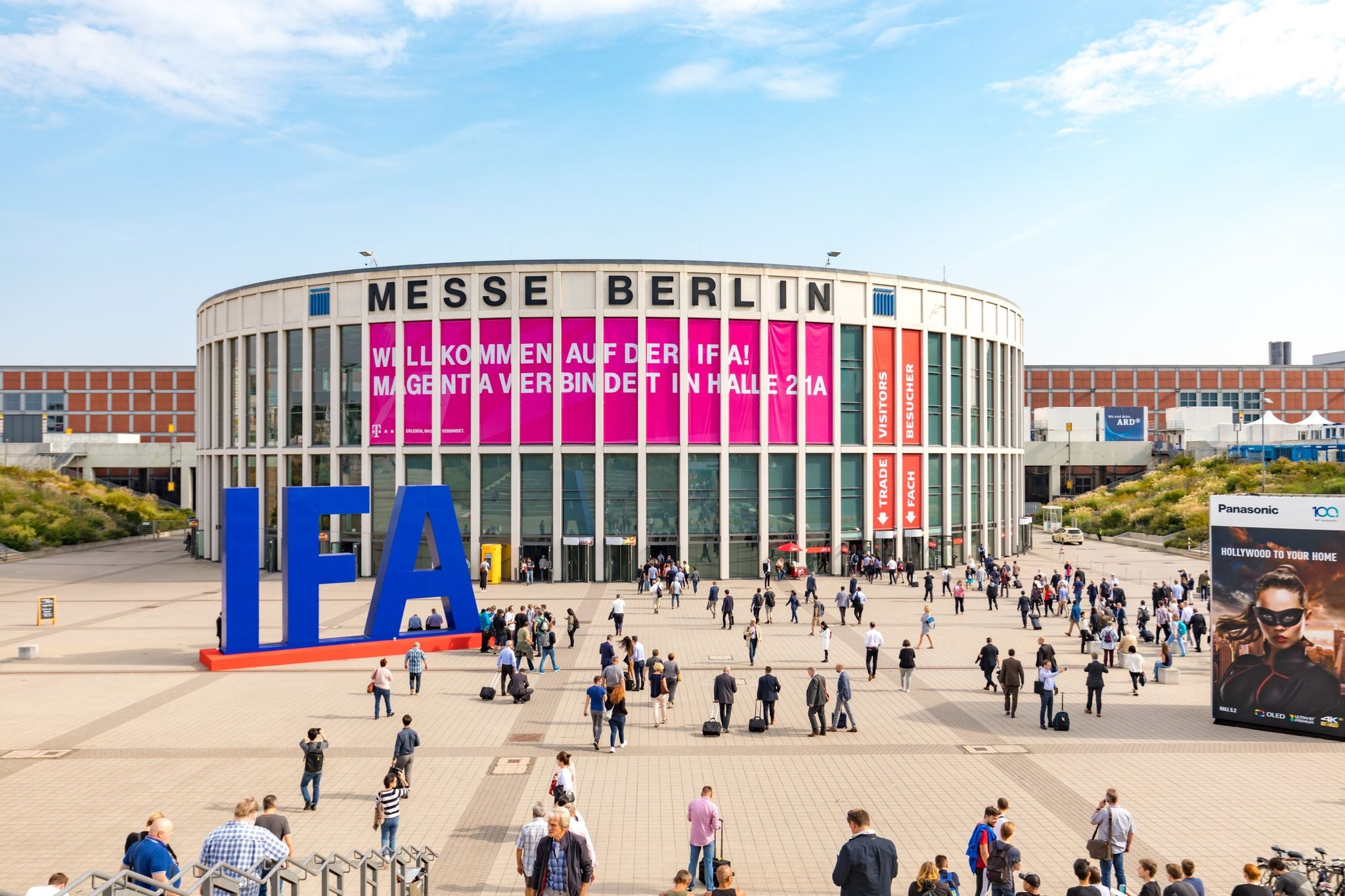 shutterstock_1584446992 (1).jpg