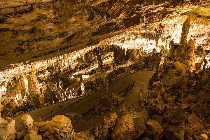 Postojna Cave & Predjama Castle - Private & Relaxed Experience