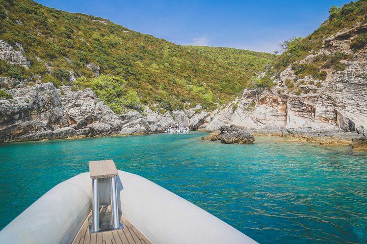 Blue Cave and 5 Islands Speedboat Trip in Croatia from Split