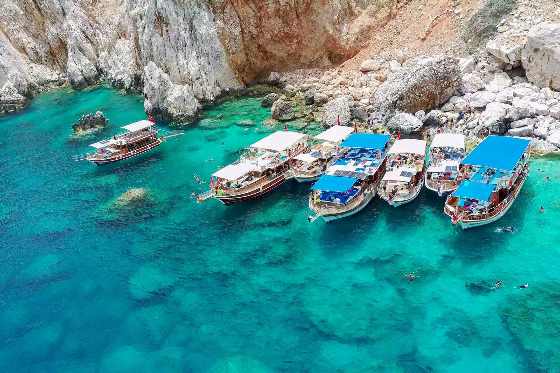 From Antalya or Kemer: Suluada Island Boat Trip with Lunch