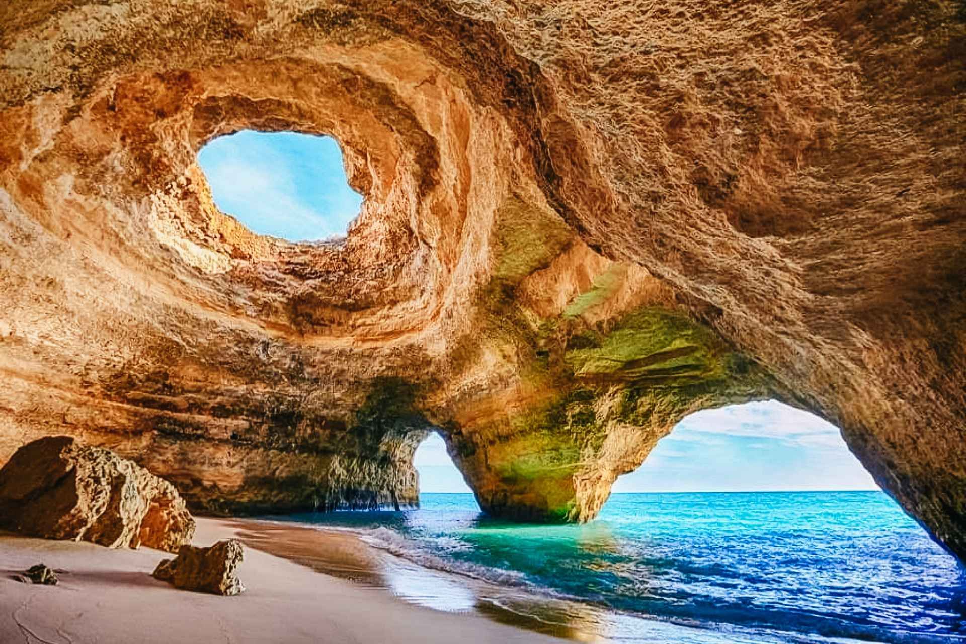 Portimão: Sunset Cruise to Benagil Cave