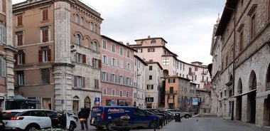 Private Perugia Walking Tour with official guide