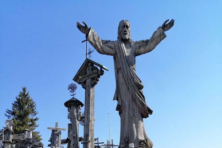5,5 Hour Small Group Tour to Hill of Crosses from Riga