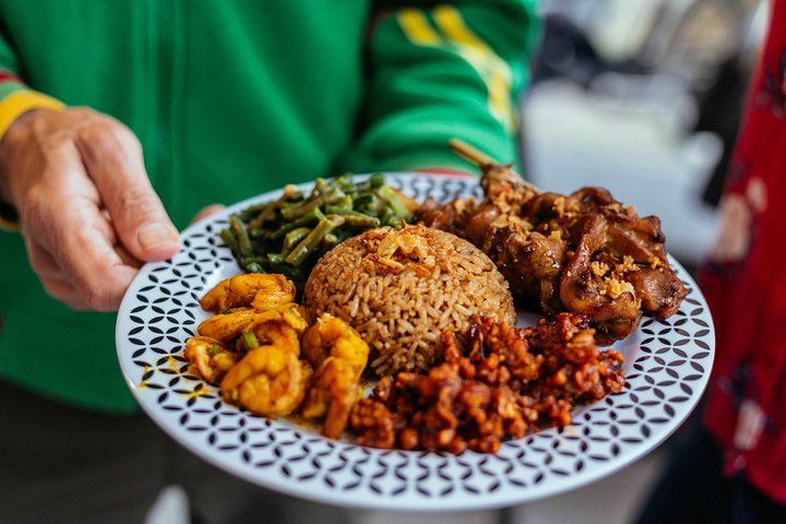 Amsterdam Private Food Tour with Local Including 6 or 10 Tastings