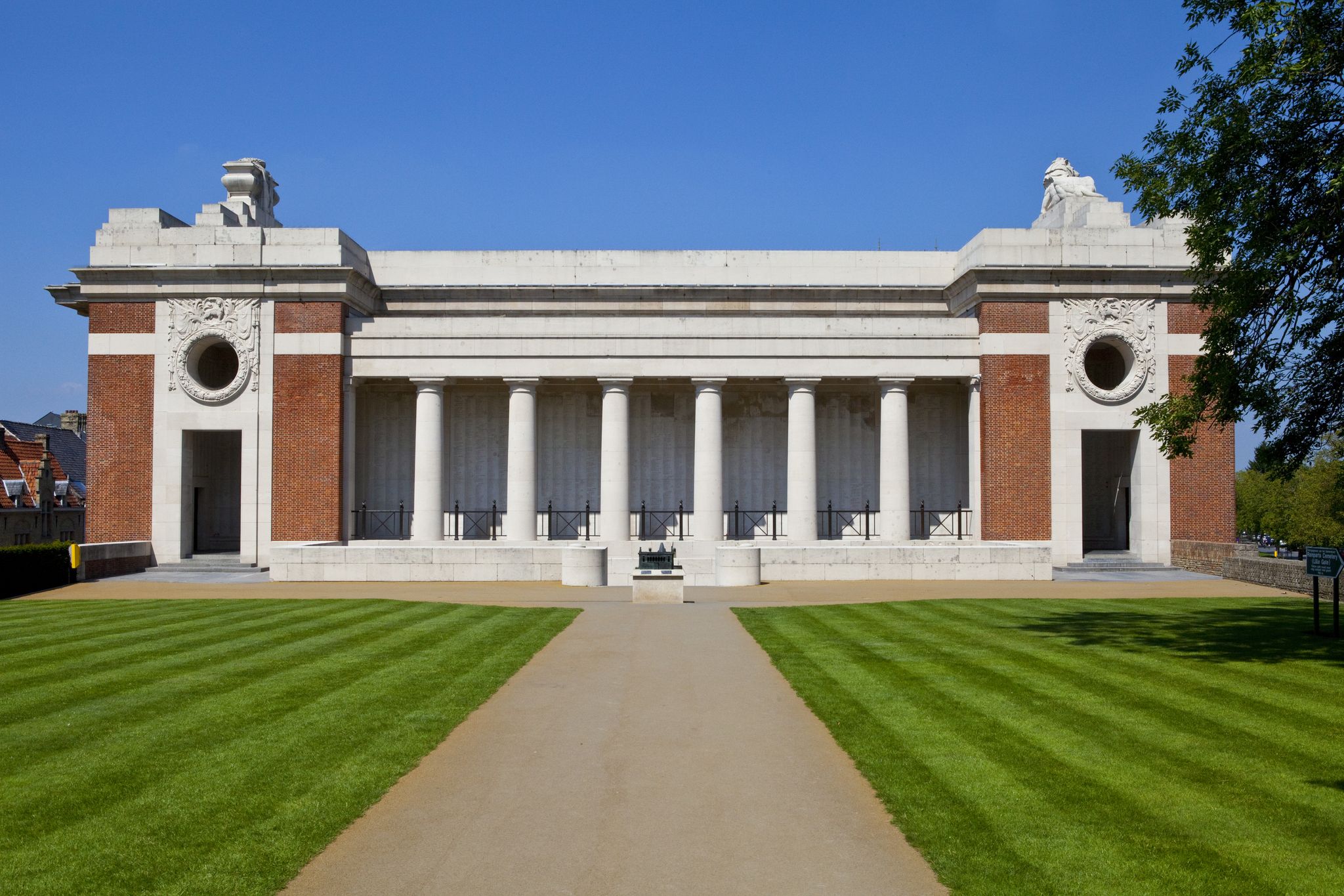 Photo of side view of the Menin Gate in Ypres, Belgium.